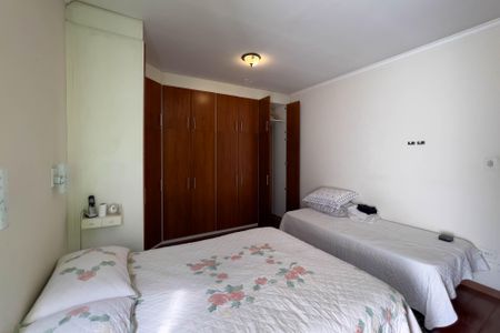 Casa à venda com 315m², 4 quartos e 2 vagasSuíte