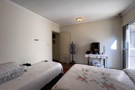 Casa à venda com 315m², 4 quartos e 2 vagasSuíte