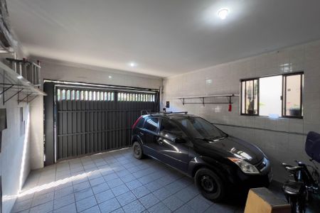 Casa à venda com 315m², 4 quartos e 2 vagasGaragem