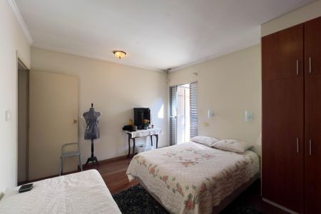 Casa à venda com 315m², 4 quartos e 2 vagasSuíte