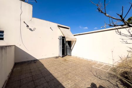 Casa à venda com 315m², 4 quartos e 2 vagasVaranda