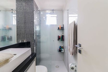 Apartamento à venda com 82m², 3 quartos e 2 vagas Apartamento à venda com 82m², 3 quartos e 2 vagasQuarto 3 - Suíte