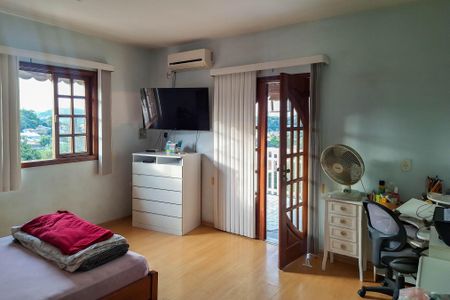 Casa à venda com 400m², 5 quartos e 3 vagas Casa à venda com 400m², 5 quartos e 3 vagasSuíte 2