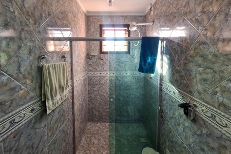 Casa à venda com 400m², 5 quartos e 3 vagas Casa à venda com 400m², 5 quartos e 3 vagasBanheiro 1