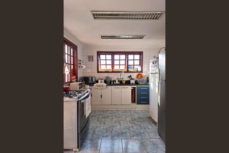 Casa à venda com 400m², 5 quartos e 3 vagas Casa à venda com 400m², 5 quartos e 3 vagasCozinha