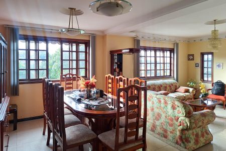 Casa à venda com 400m², 5 quartos e 3 vagas Casa à venda com 400m², 5 quartos e 3 vagasSala 1