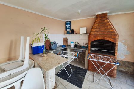 Casa à venda com 400m², 5 quartos e 3 vagas Casa à venda com 400m², 5 quartos e 3 vagasQuintal