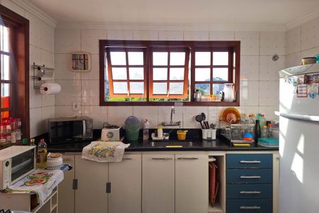 Casa à venda com 400m², 5 quartos e 3 vagas Casa à venda com 400m², 5 quartos e 3 vagasCozinha