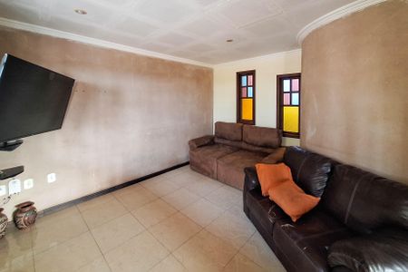 Casa à venda com 400m², 5 quartos e 3 vagas Casa à venda com 400m², 5 quartos e 3 vagasSala 2