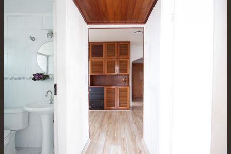 Apartamento à venda com 60m², 2 quartos e 1 vagaBanheiro Social