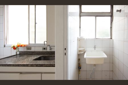 Apartamento à venda com 60m², 2 quartos e 1 vagaCozinha 