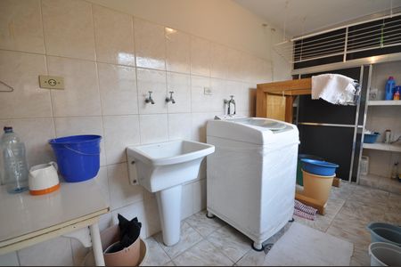 Casa à venda com 300m², 3 quartos e 2 vagasÁrea de Serviço