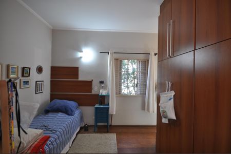 Casa à venda com 300m², 3 quartos e 2 vagasSuíte 1