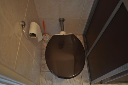 Casa à venda com 300m², 3 quartos e 2 vagasBanheiro de serviço