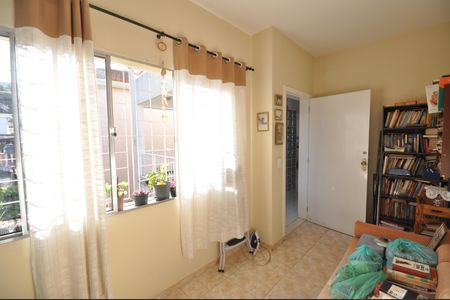 Casa à venda com 300m², 3 quartos e 2 vagasQuarto