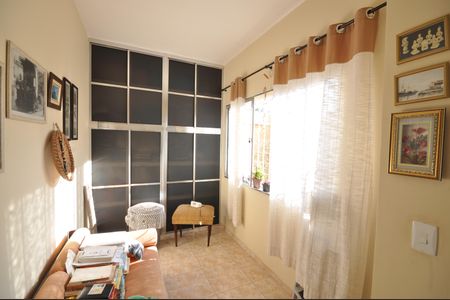 Casa à venda com 300m², 3 quartos e 2 vagasQuarto