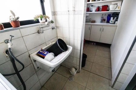 Apartamento à venda com 98m², 3 quartos e 3 vagasÁrea de serviço