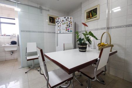 Apartamento à venda com 98m², 3 quartos e 3 vagasCozinha