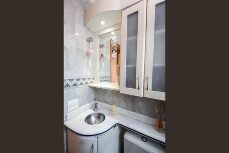 Apartamento à venda com 98m², 3 quartos e 3 vagasBanheiro Social