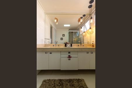 Apartamento à venda com 147m², 3 quartos e 2 vagasBanheiro da Suíte 1