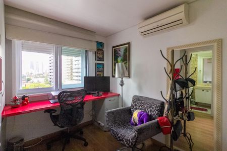 Apartamento à venda com 147m², 3 quartos e 2 vagasQuarto 3 - Suíte 3