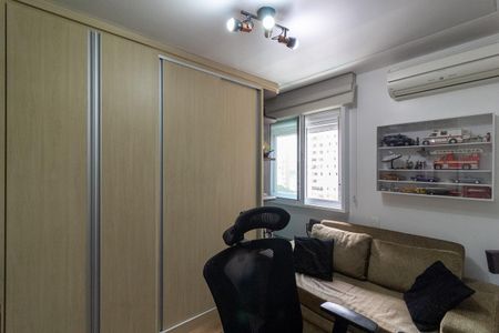 Apartamento à venda com 147m², 3 quartos e 2 vagasQuarto 2 - Suíte 2