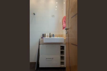 Casa à venda com 170m², 3 quartos e 4 vagas Casa à venda com 170m², 3 quartos e 4 vagasBanheiro da Suíte 2