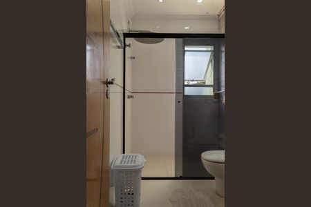 Casa à venda com 170m², 3 quartos e 4 vagas Casa à venda com 170m², 3 quartos e 4 vagasBanheiro da Suíte 1