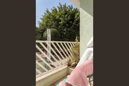 Casa à venda com 170m², 3 quartos e 4 vagas Casa à venda com 170m², 3 quartos e 4 vagasVaranda da Suíte 1