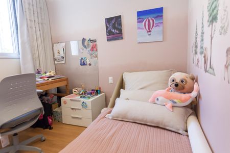 Apartamento à venda com 126m², 4 quartos e 3 vagas Apartamento à venda com 126m², 4 quartos e 3 vagasQuarto 2