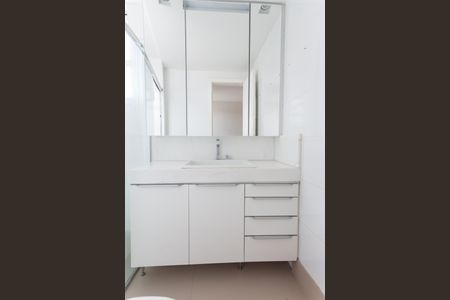 Apartamento à venda com 126m², 4 quartos e 3 vagasBanheiro da Suíte