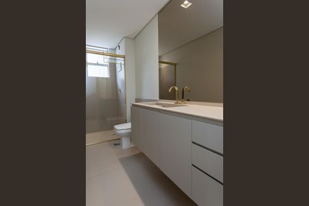 Apartamento à venda com 126m², 4 quartos e 3 vagasBanheiro Social