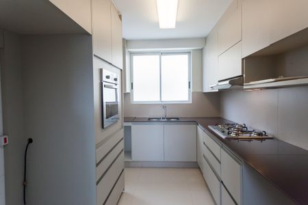 Apartamento à venda com 126m², 4 quartos e 3 vagasCozinha