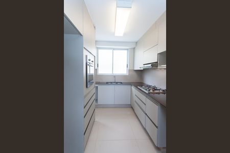 Apartamento à venda com 126m², 4 quartos e 3 vagasCozinha