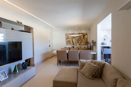 Apartamento à venda com 126m², 4 quartos e 3 vagas Apartamento à venda com 126m², 4 quartos e 3 vagasSala