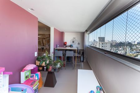 Apartamento à venda com 126m², 4 quartos e 3 vagas Apartamento à venda com 126m², 4 quartos e 3 vagasVaranda da Sala