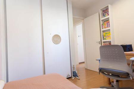 Apartamento à venda com 126m², 4 quartos e 3 vagas Apartamento à venda com 126m², 4 quartos e 3 vagasQuarto 2