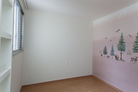 Apartamento à venda com 126m², 4 quartos e 3 vagasQuarto 2