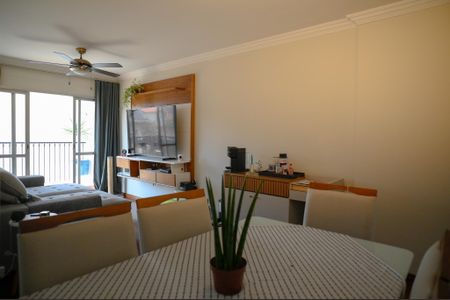 Apartamento à venda com 73m², 3 quartos e 1 vagaSala