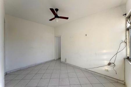 Apartamento para alugar com 65m², 2 quartos e sem vaga