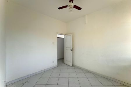 Apartamento para alugar com 65m², 2 quartos e sem vaga