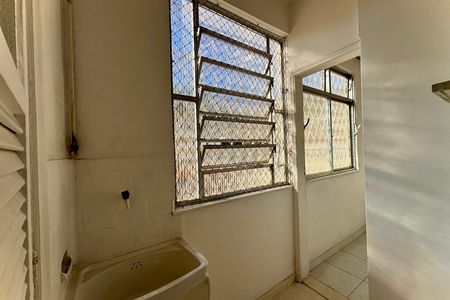 Apartamento para alugar com 65m², 2 quartos e sem vaga