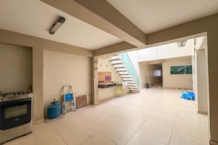 Casa à venda com 160m², 2 quartos e 2 vagasÁrea de Serviço