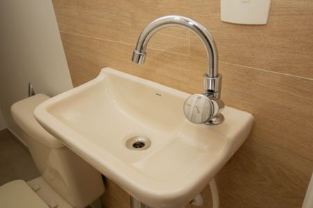 Casa à venda com 198m², 2 quartos e 5 vagas Casa à venda com 198m², 2 quartos e 5 vagasLavabo