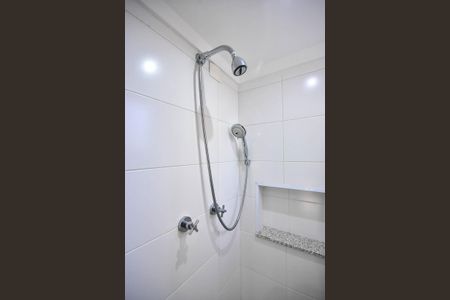 Apartamento à venda com 69m², 2 quartos e 1 vagaChuveiro do Banheiro