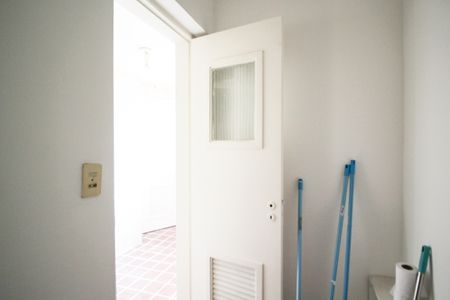 Apartamento à venda com 77m², 3 quartos e sem vaga Apartamento à venda com 77m², 3 quartos e sem vagaQuarto de Serviço