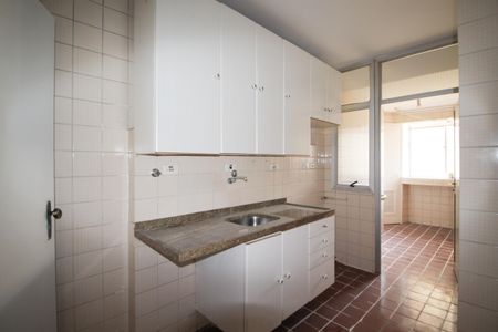 Apartamento à venda com 77m², 3 quartos e sem vaga Apartamento à venda com 77m², 3 quartos e sem vagaCozinha