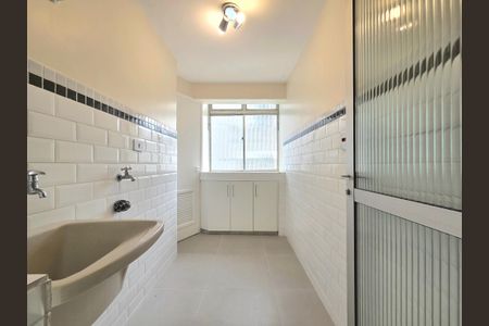 Apartamento à venda com 77m², 3 quartos e sem vagaÁrea de Serviço