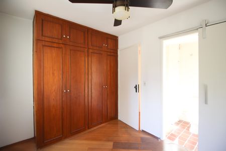 Apartamento à venda com 77m², 3 quartos e sem vaga Apartamento à venda com 77m², 3 quartos e sem vagaSuíte