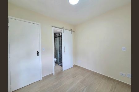 Apartamento à venda com 77m², 3 quartos e sem vagaSuíte